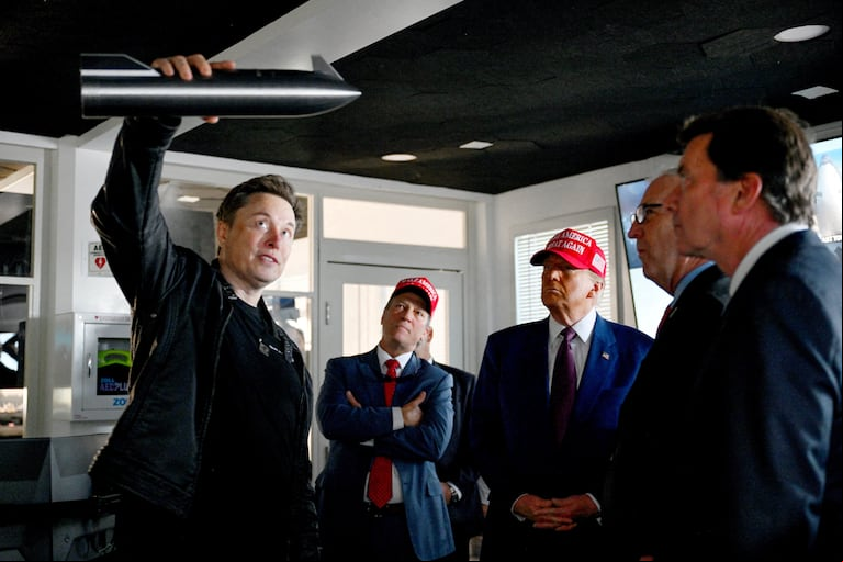 SpaceX, la firma de Elon Musk que trabaja para llegar a la Luna y a Marte. (Foto: Reuters/Brandon Bell)