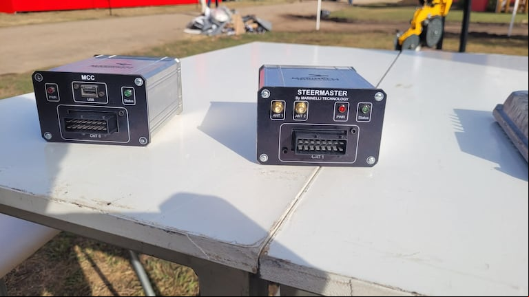 Steermaster, la nueva tecnología que puede implementarse en cualquier maquinaria agrícola (Foto: Nicolás Marinelli).