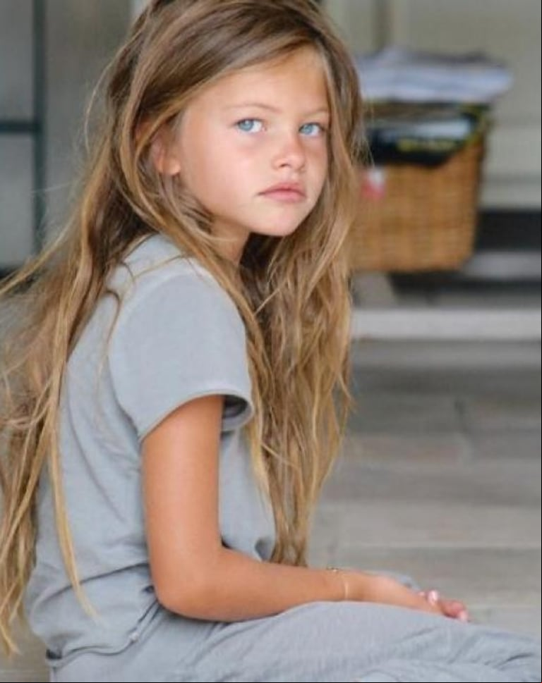 Thylane Blondeau a los seis años modelando para Jean Paul Gaultier.(Foto Instagram/@thylaneblondeau)