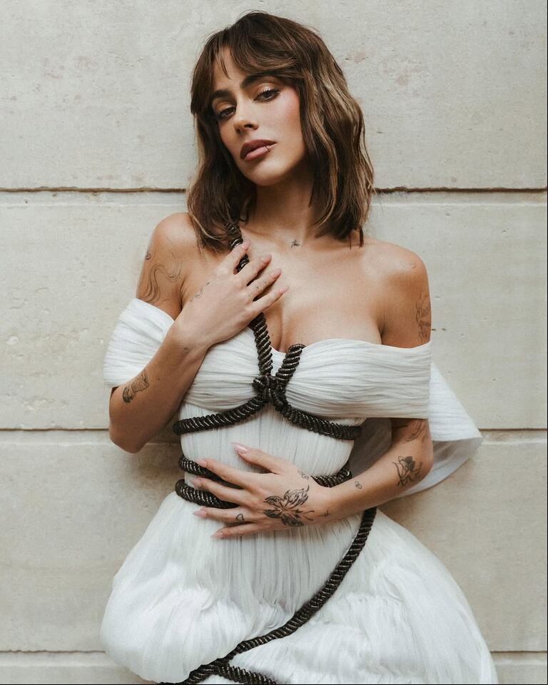 Tini Stoessel deslumbró con su look. (Foto: Instagram/@davmartens).