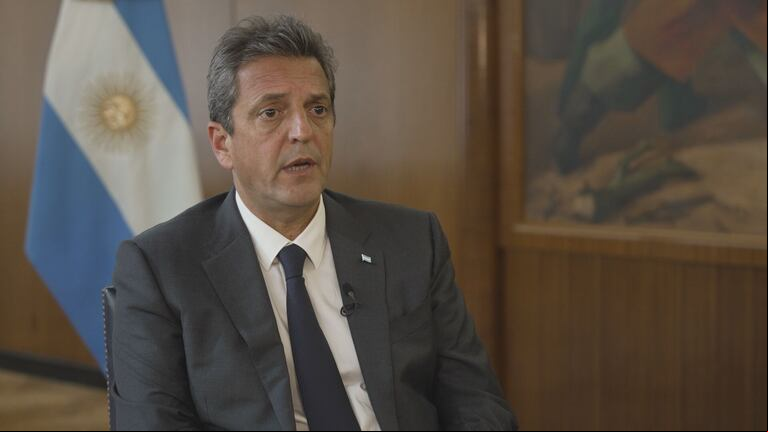 Tras haber sido el candidato más votado de este domingo, Sergio Massa habló en Telenoche, por eltrece (Foto: Captura de TV).