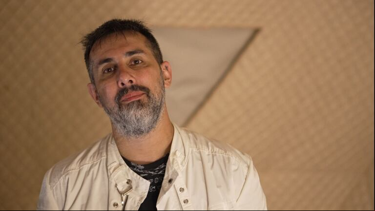 Tras su separación, Jorge empezó a llenar ese vacío cita tras cita y pudo sobrevivir a una "viuda negra". (Foto: Juan Pablo Chávez/TN)