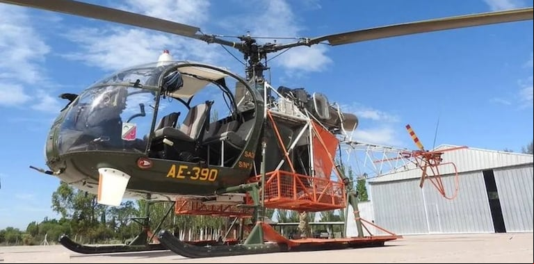 Un helicóptero del Ejército hizo un aterrizaje forzoso en Mendoza: hay cinco soldados heridos (Foto: Gentileza Clarín).