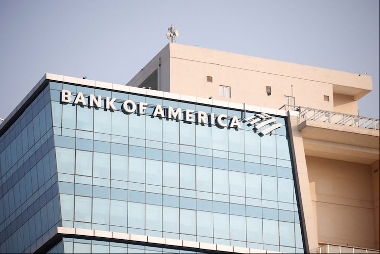 Una encuesta de Bank of America muestra que menos inversores prevén una mejora en el precio de las acciones argentinas. (Foto: REUTERS/Amit Dave/File Photo).