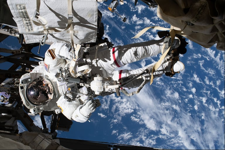 Una gran cantidad de estos inventos, que usamos diario, surgieron como soluciones a problemas específicos de las misiones espaciales. (Foto: NASA).