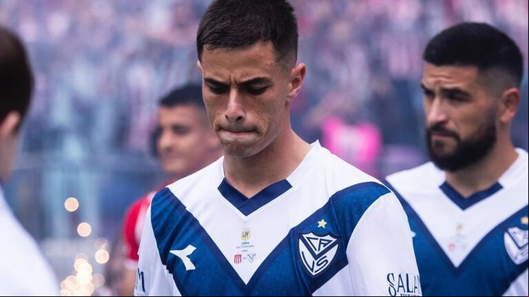 Valentín Gómez deberá volver a Vélez después de su frustrado pase a Europa. (Valentín Gómez IG)