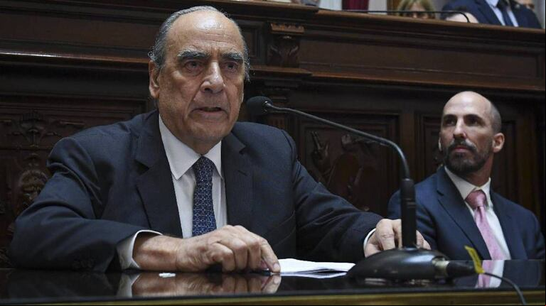 Varios bloques pidieron la interpelación de Francos. (Foto: NA)