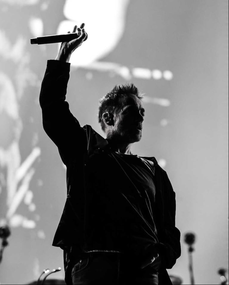 Vicentico puso a bailar al Quilmes Rock con varios de los hits de Los Fabulosos Cadillacs. (Foto: Juli García - @juligarciafotografia)