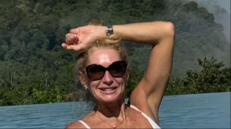 Yanina Latorre en bikini off white. (Foto: Instagram/@yanilatorre).